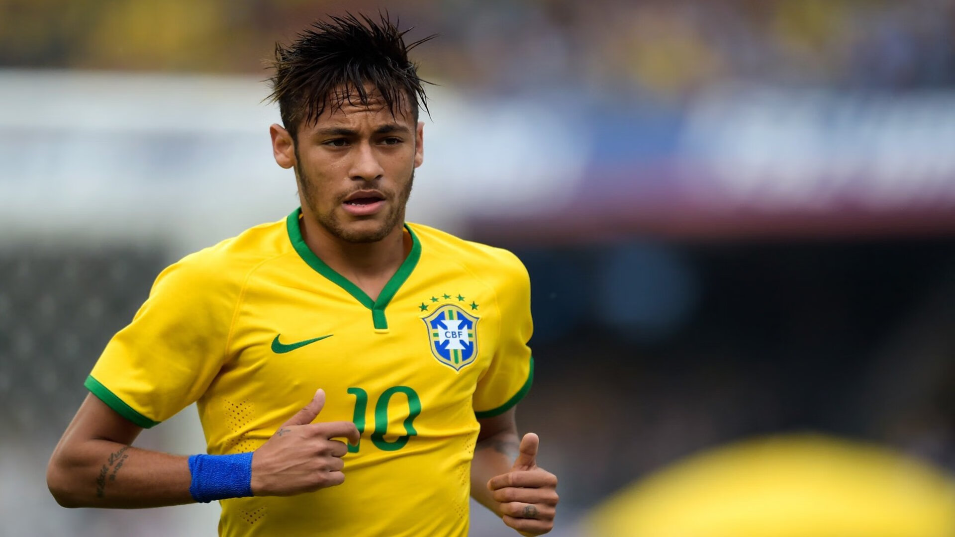 中超球队主场球迷互动活动开展,球迷给中超球队设计的队徽